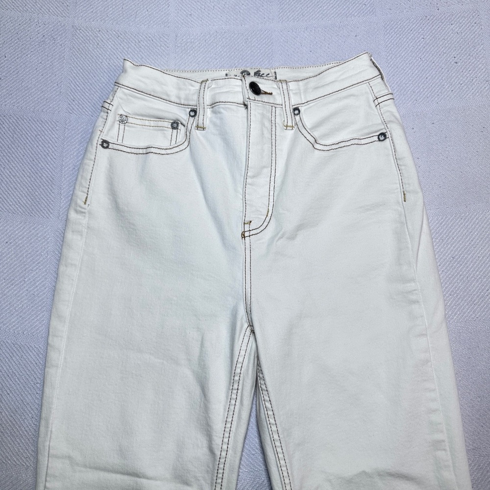 We The Free CRVY Flare Jeans Women 26 High Rise‎ Bell Bottom White Free People - Picture 2 of 13